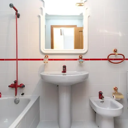 Апартаменты Muchavista 3 Bed 2 Bath