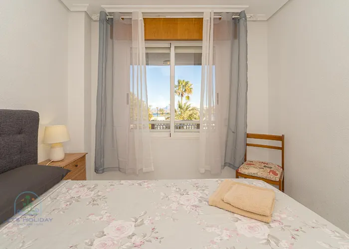 Apartamento Muchavista 3 Bed 2 Bath